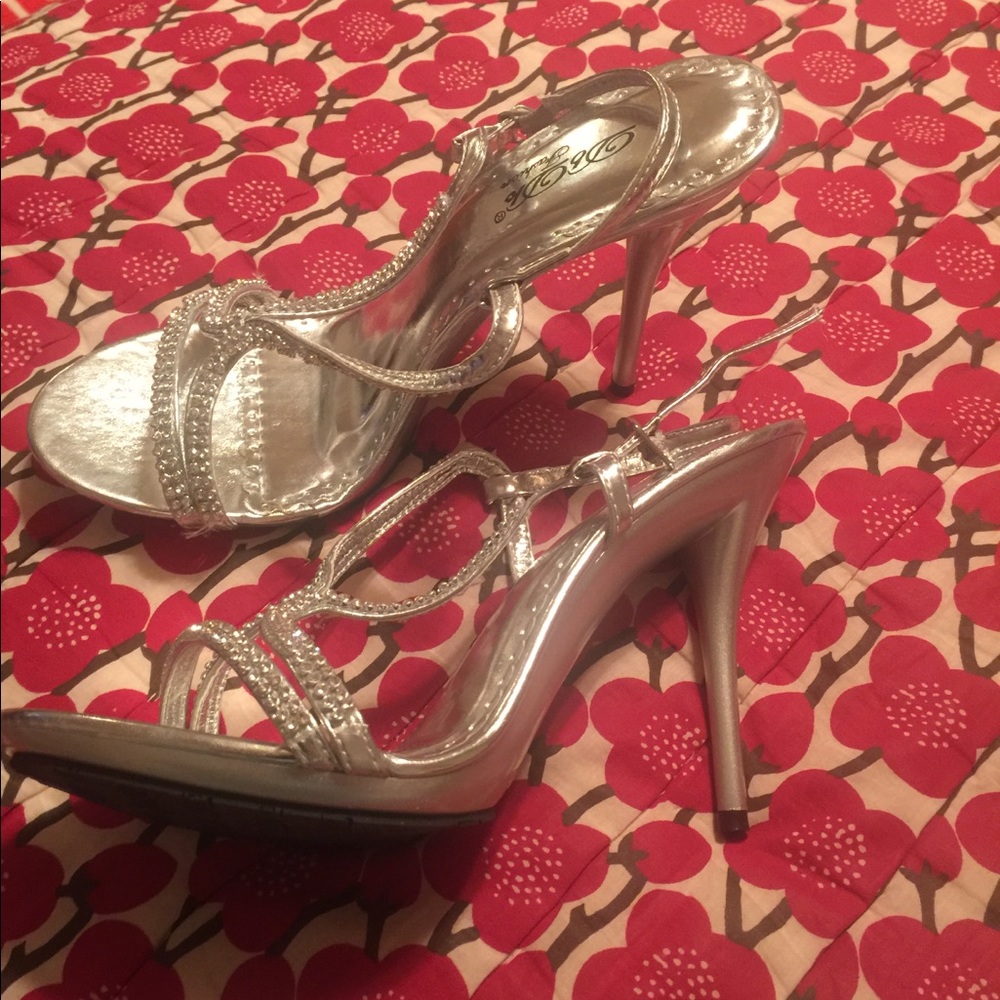 Bling Heels - Picture 2 of 5